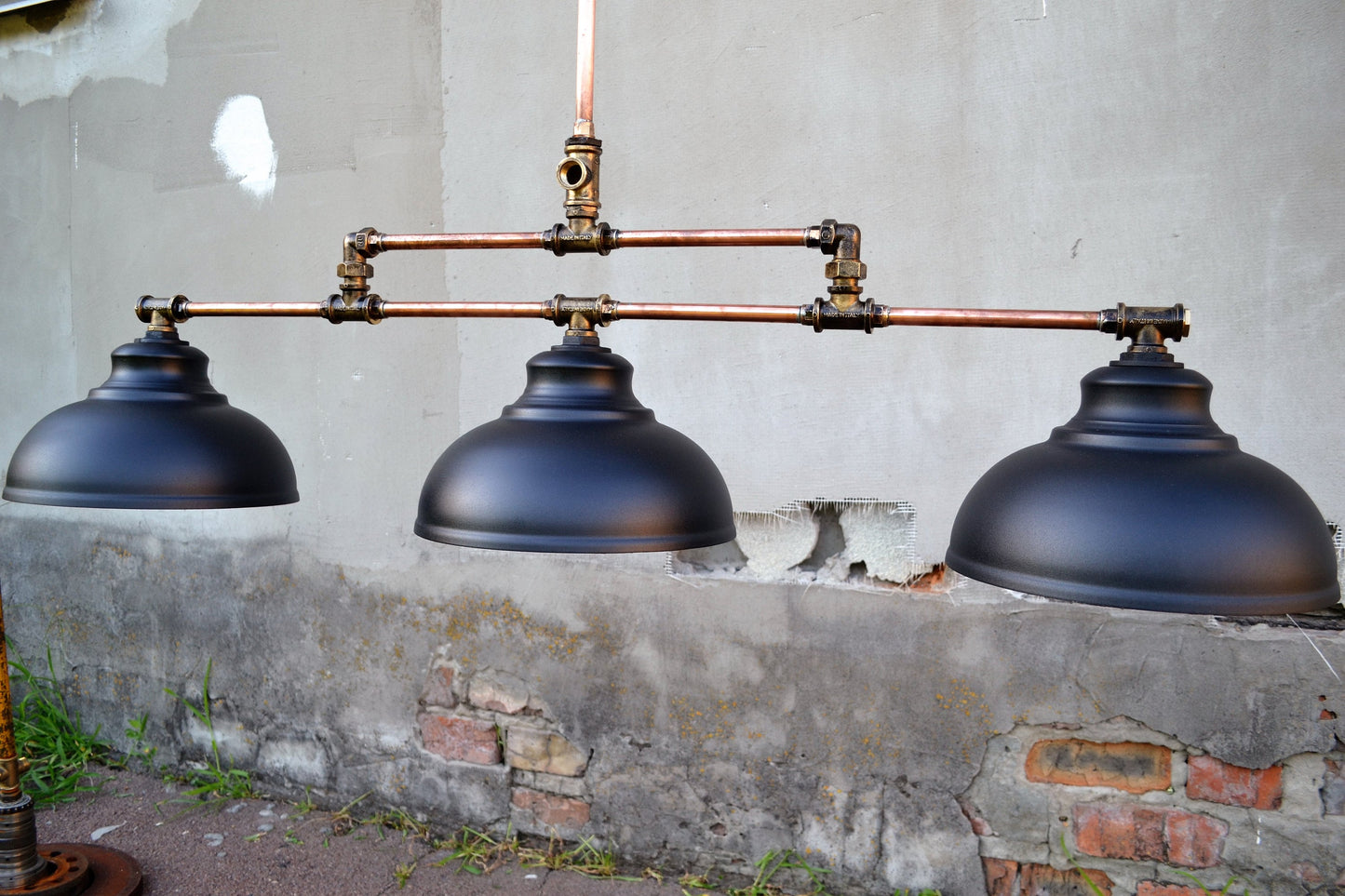 Pendant light for kitchen island